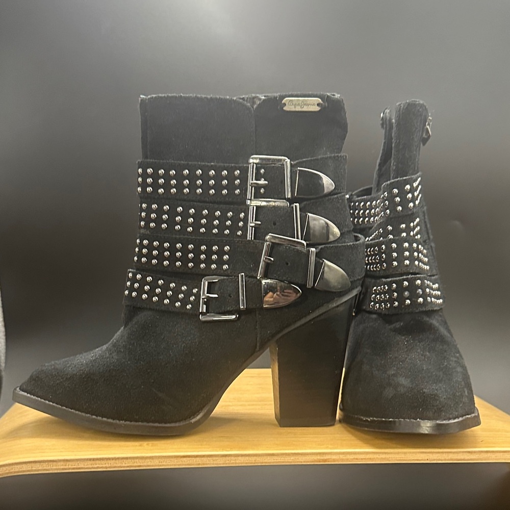 Pepe Jeans Black Studded Heeled Boots size 6